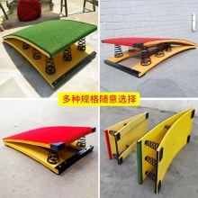 六弹簧助跳板